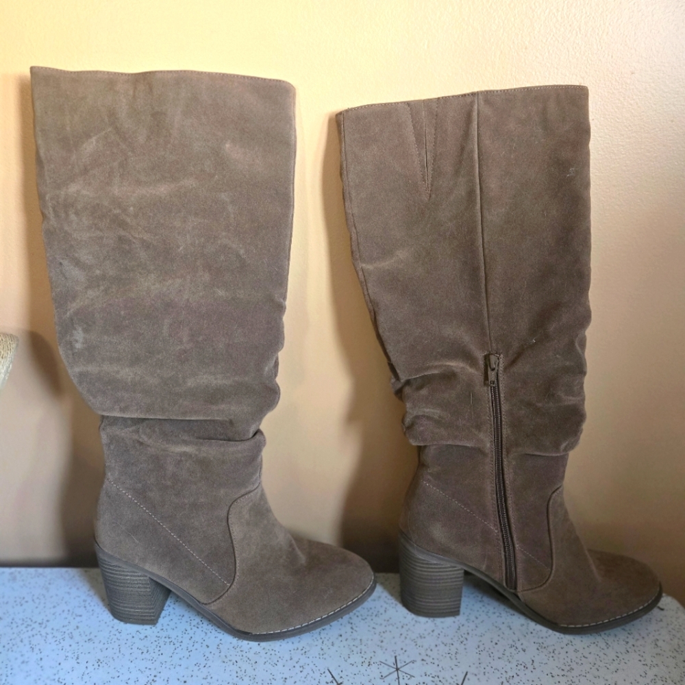 Universal Thread Knee High Boots NWOT, 8WC